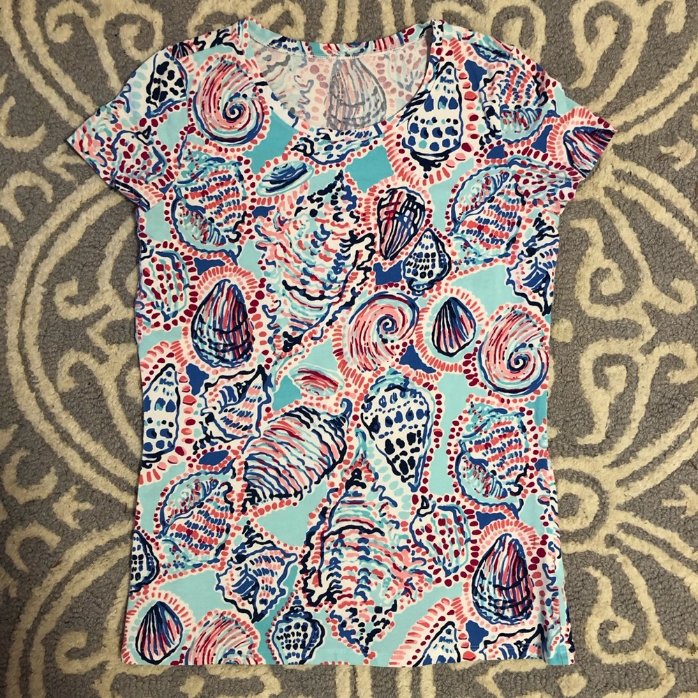 Lilly Pulitzer Shell me about it Tee- Small